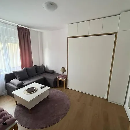 Centar Lägenhet *