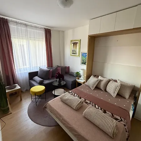 Apartment Moderan Na Trgu Republike - Centar